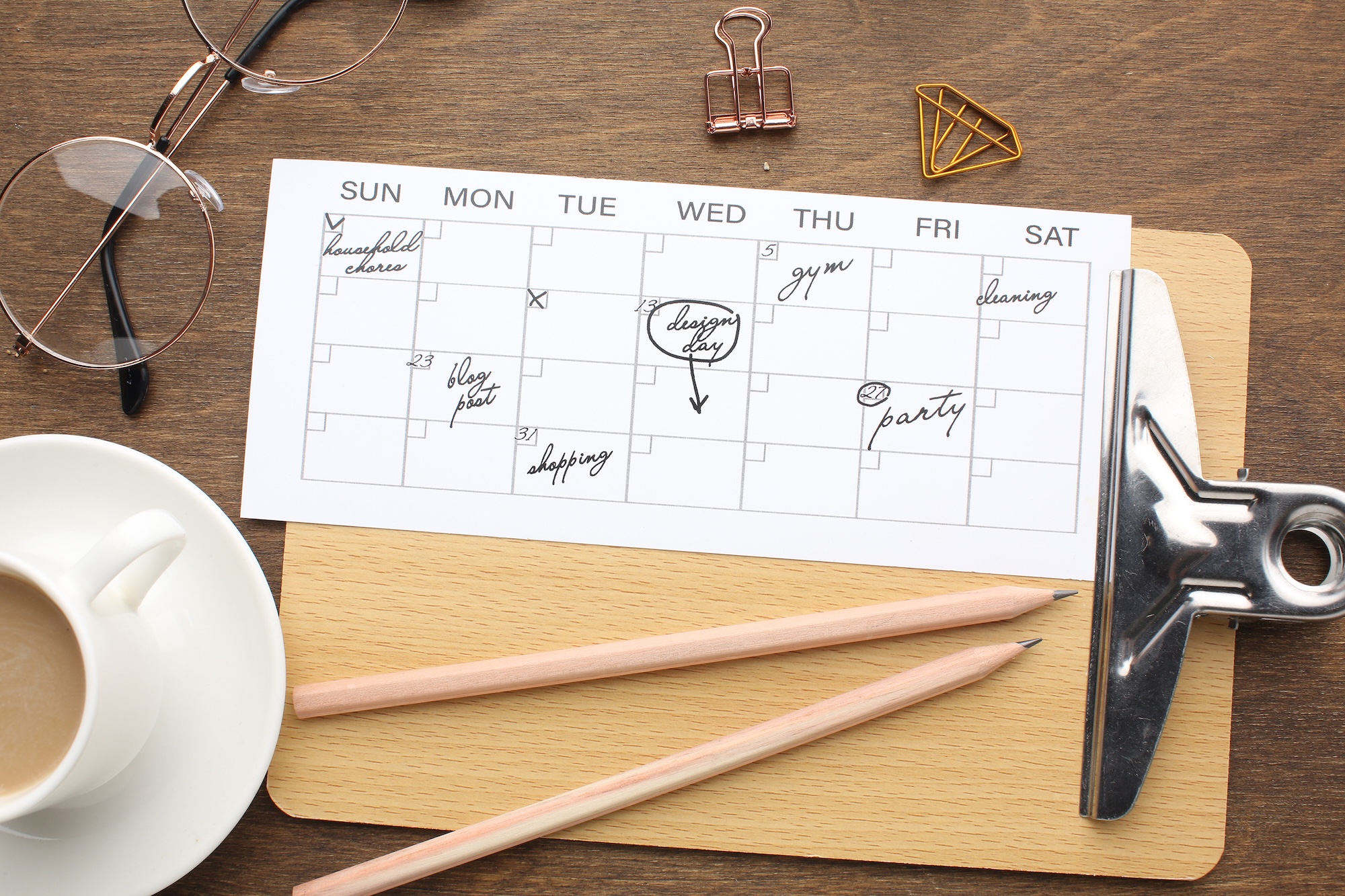 Why a Paper Appointment Book Costs Your Salon €500 a Month